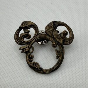 Gold leaves Mickey pin